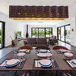 Blue Hill Boutique By Junto Ao Mar Quelfes