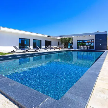 Blue Hill Boutique By Junto Ao Mar Villa *