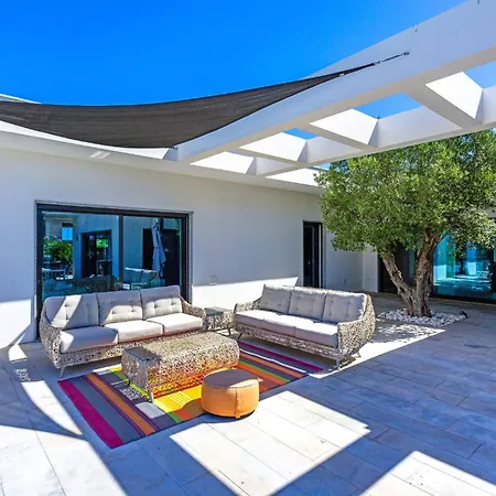 Blue Hill Boutique By Junto Ao Mar